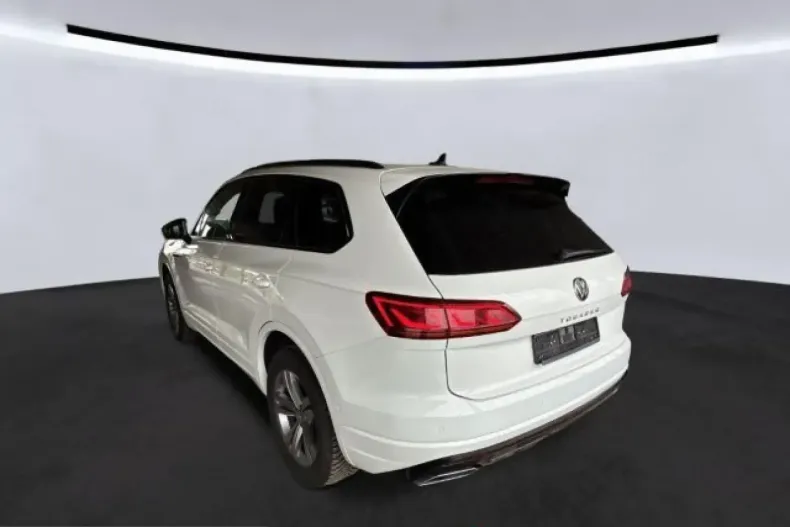 Volkswagen Touareg din 2022 cu 85.695 km - oferta VOL218459 - foto 2