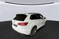 Volkswagen Touareg din 2022 cu 85.695 km - oferta VOL218459 - foto 3