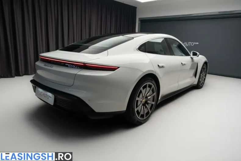 Porsche Taycan din 2026 cu 87 km - oferta POR218463 - foto 8