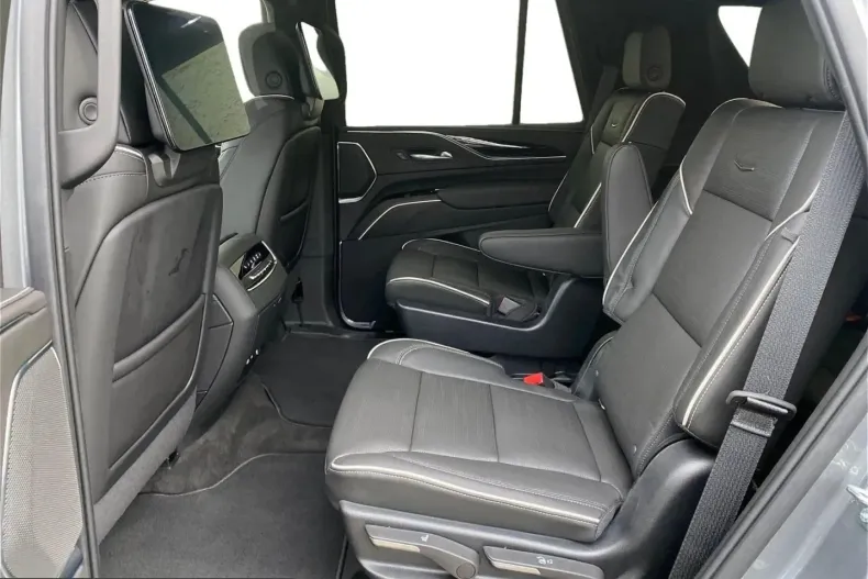 Cadillac Escalade din 2023 cu 44.800 km - oferta CAD218472 - foto 12