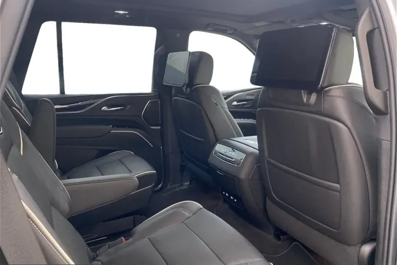 Cadillac Escalade din 2023 cu 44.800 km - oferta CAD218472 - foto 13