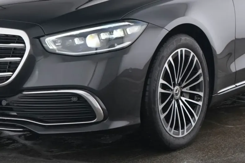 Mercedes-Benz S 450 (Clasa S) din 2025 cu 4.822 km - oferta MER218476 - foto 3