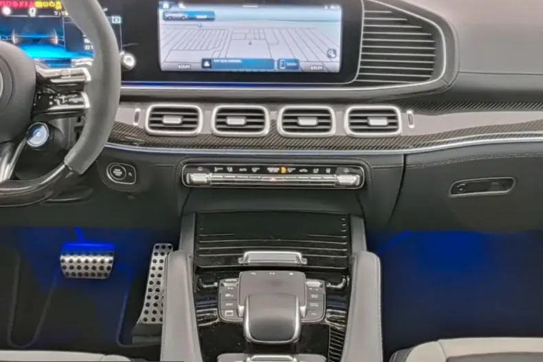 Mercedes-Benz GLE 63 AMG (Clasa GLE) din 2025 cu 20.027 km - oferta MER218477 - foto 4