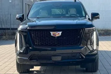 Cadillac Escalade din 2026 - oferta CAD218485