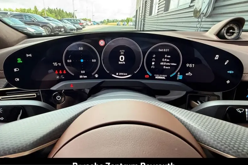 Porsche Taycan din 2025 cu 24.900 km - oferta POR218488 - foto 15