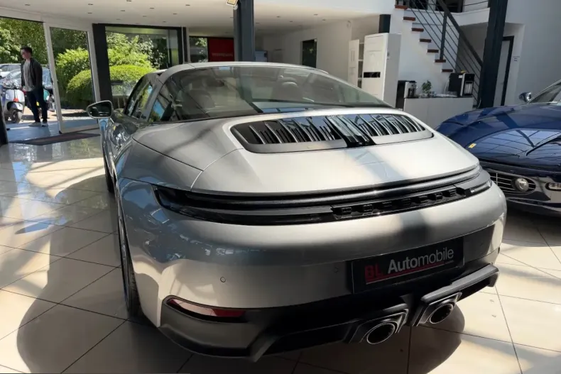 Porsche 911 din 2025 cu 5.000 km - oferta POR218494 - foto 8