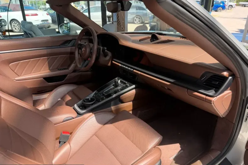 Porsche 911 din 2025 cu 5.000 km - oferta POR218494 - foto 15