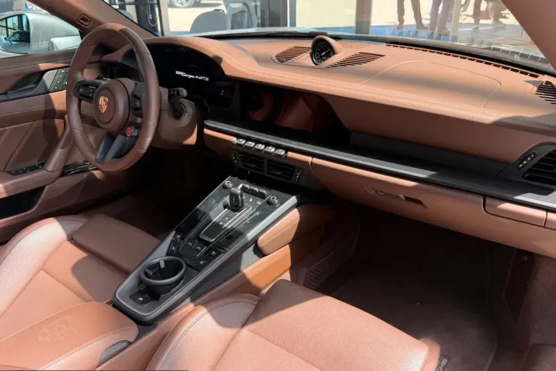 Porsche 911 din 2025 cu 5.000 km - oferta POR218494 - foto 16