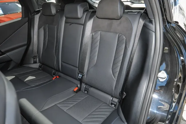 BMW X3 (Seria X) din 2025 cu 12.255 km - oferta BMW218496 - foto 19
