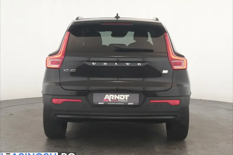 Volvo XC40 din 2023 cu 40.500 km - oferta VOL218511 - foto 2