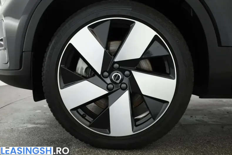 Volvo XC40 din 2023 cu 40.500 km - oferta VOL218511 - foto 6