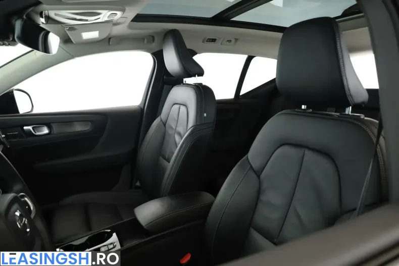 Volvo XC40 din 2023 cu 40.500 km - oferta VOL218511 - foto 9