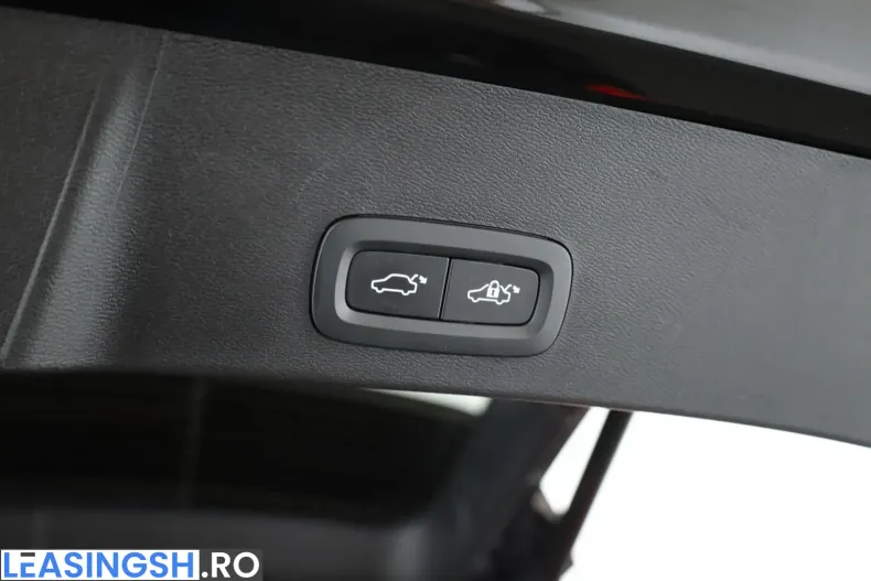 Volvo XC40 din 2023 cu 40.500 km - oferta VOL218511 - foto 12