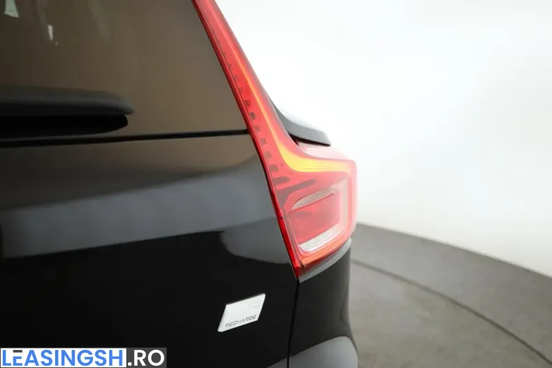 Volvo XC40 din 2023 cu 40.500 km - oferta VOL218511 - foto 13