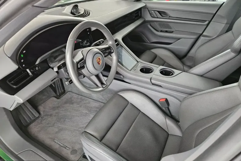 Porsche Taycan din 2023 cu 49.000 km - oferta POR218526 - foto 10