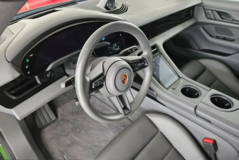Porsche Taycan din 2023 cu 49.000 km - oferta POR218526 - foto 12