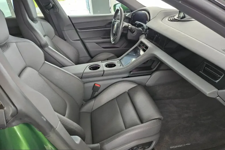 Porsche Taycan din 2023 cu 49.000 km - oferta POR218526 - foto 14
