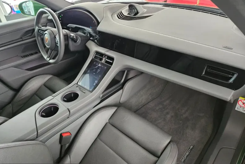 Porsche Taycan din 2023 cu 49.000 km - oferta POR218526 - foto 15
