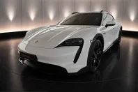 Porsche Taycan din 2023 cu 72.000 km - oferta POR218529 - foto 1