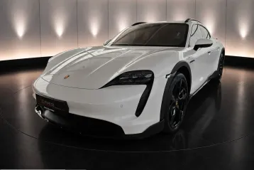 Porsche Taycan din 2023 - oferta POR218529