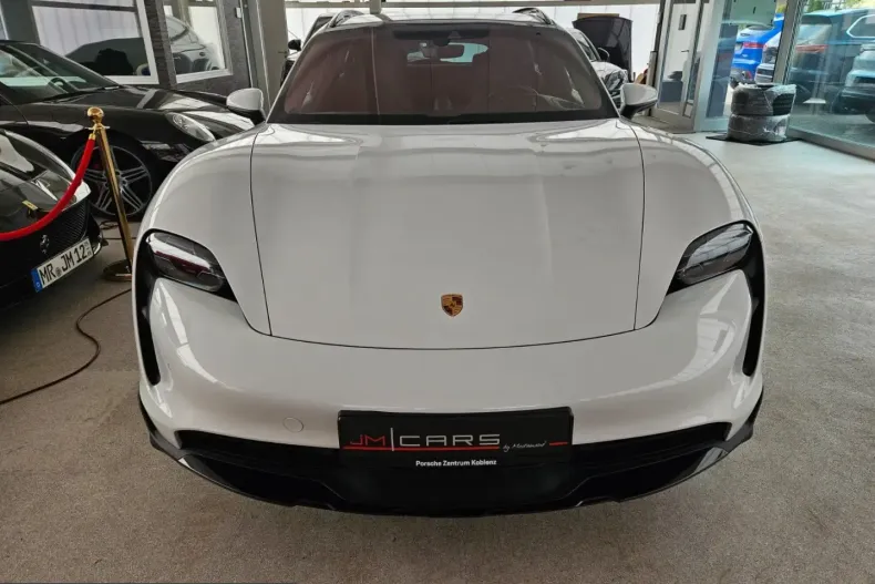 Porsche Taycan din 2023 cu 72.000 km - oferta POR218529 - foto 4