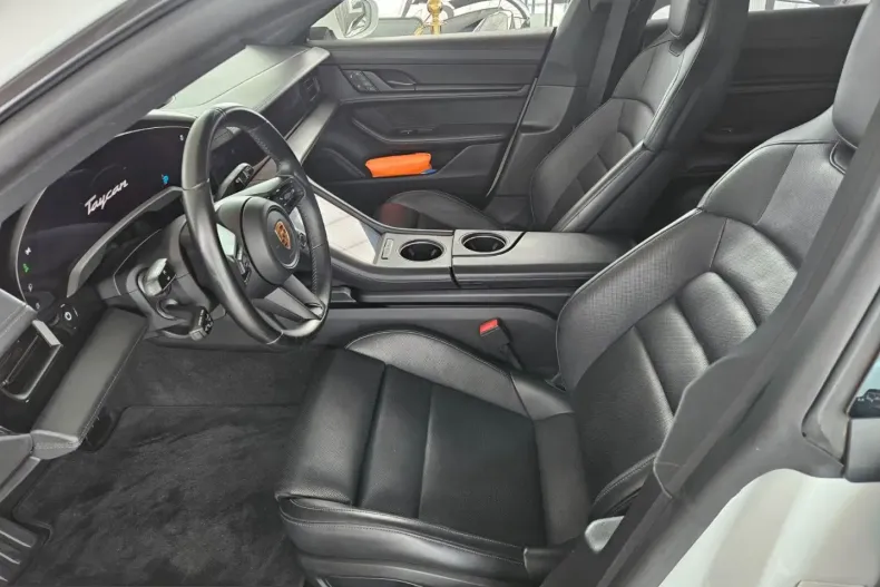 Porsche Taycan din 2023 cu 72.000 km - oferta POR218529 - foto 12