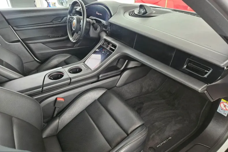 Porsche Taycan din 2023 cu 72.000 km - oferta POR218529 - foto 14