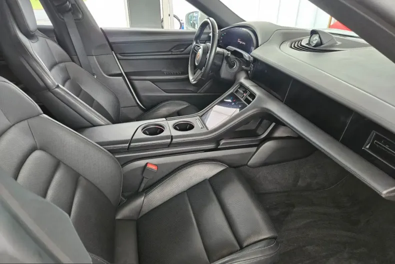 Porsche Taycan din 2023 cu 72.000 km - oferta POR218529 - foto 15