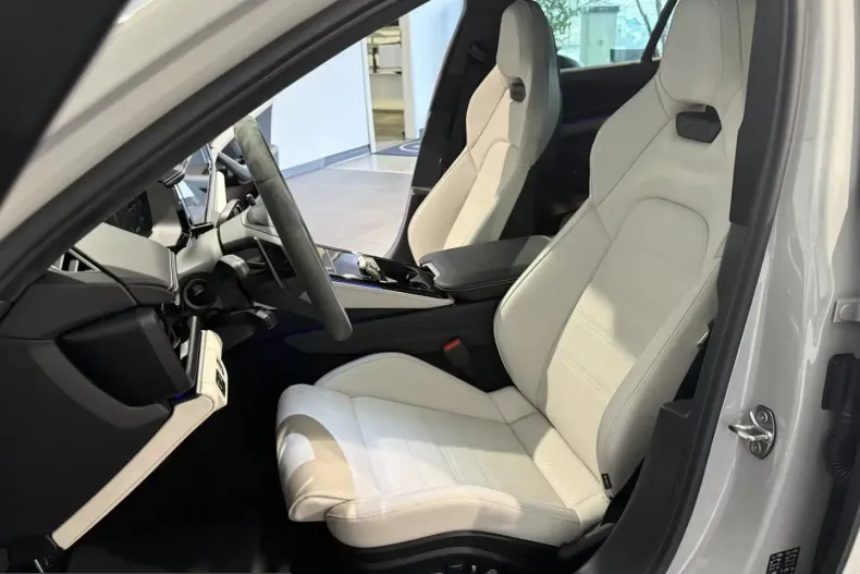 Porsche Panamera din 2025 cu 7.500 km - oferta POR218534 - foto 12