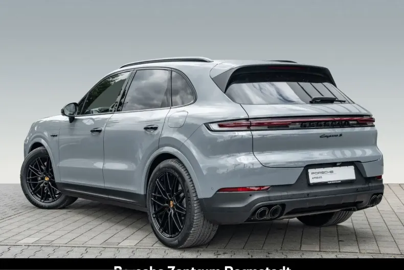 Porsche Cayenne din 2024 cu 25.946 km - oferta POR218543 - foto 3