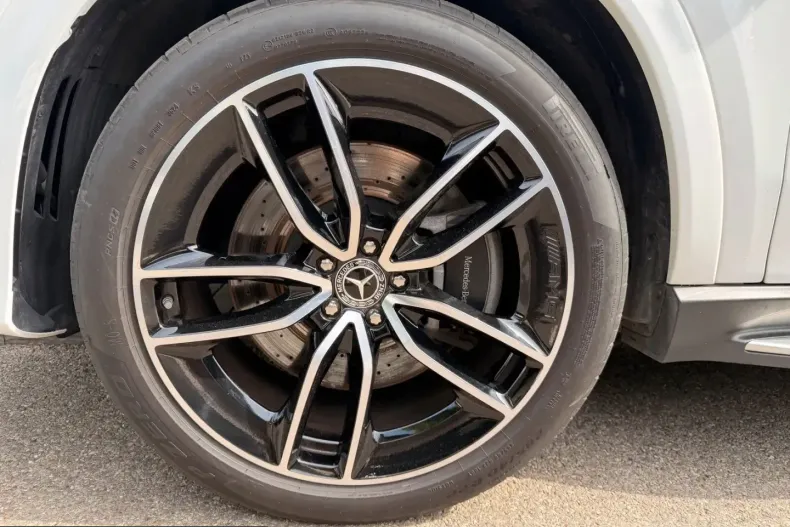 Mercedes-Benz GLE 450 (Clasa GLE) din 2025 cu 33.716 km - oferta MER218550 - foto 5