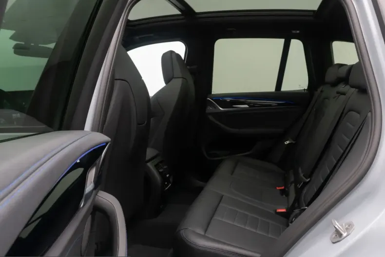 BMW X3 (Seria X) din 2024 cu 16.549 km - oferta BMW218555 - foto 25