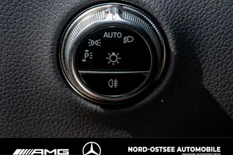 Mercedes-Benz GLC 300 (Clasa GLC) din 2025 cu 14.674 km - oferta MER218617 - foto 13