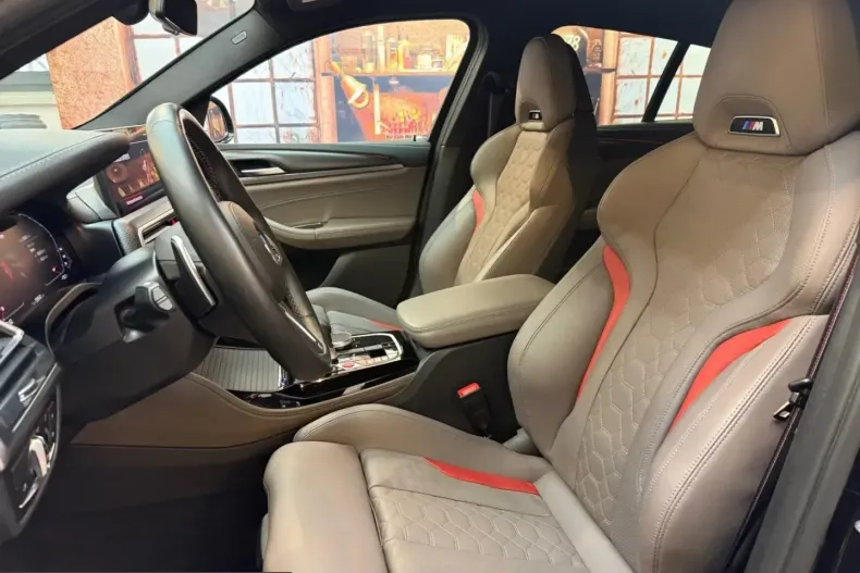 BMW X4 (Seria X) din 2023 cu 59.545 km - oferta BMW218621 - foto 1