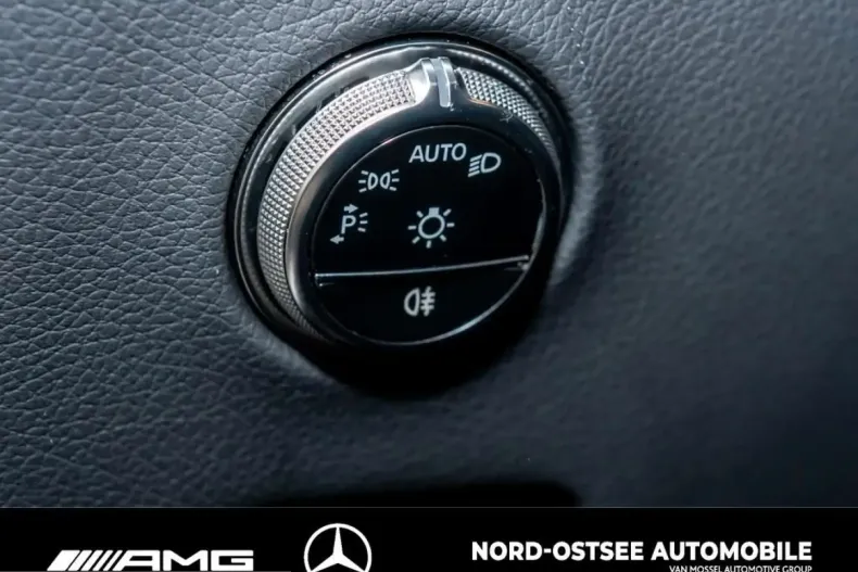 Mercedes-Benz GLC 300 (Clasa GLC) din 2025 cu 12.549 km - oferta MER218629 - foto 13