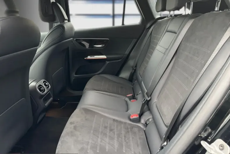 Mercedes-Benz GLC 300 (Clasa GLC) din 2025 cu 21.847 km - oferta MER218631 - foto 6