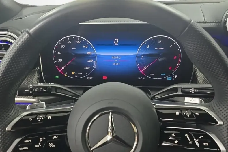 Mercedes-Benz GLC 300 (Clasa GLC) din 2025 cu 16.516 km - oferta MER218632 - foto 12