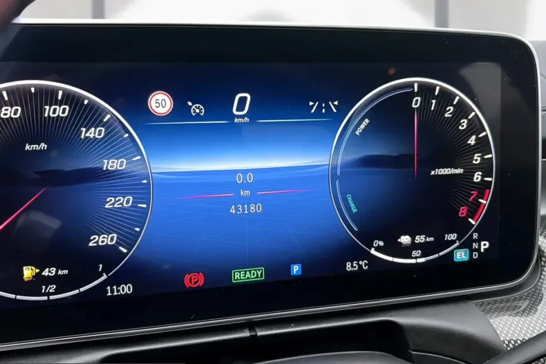 Mercedes-Benz C 300 (Clasa C) din 2023 cu 43.200 km - oferta MER218634 - foto 16