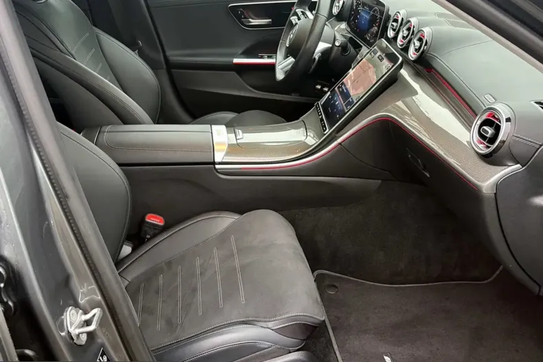 Mercedes-Benz C 300 (Clasa C) din 2023 cu 43.200 km - oferta MER218634 - foto 24