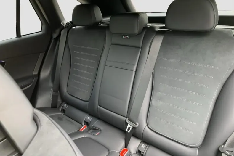 Mercedes-Benz GLC 300 (Clasa GLC) din 2025 cu 55.000 km - oferta MER218635 - foto 13