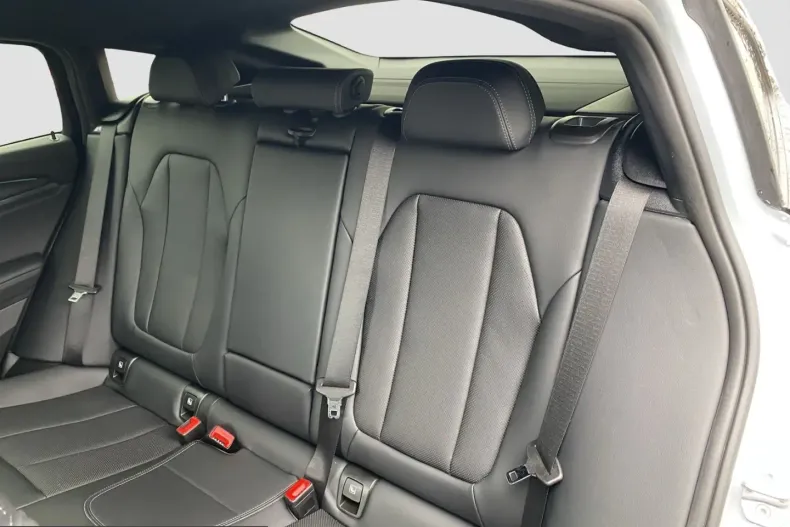 BMW X4 (Seria X) din 2023 cu 72.227 km - oferta BMW218636 - foto 17