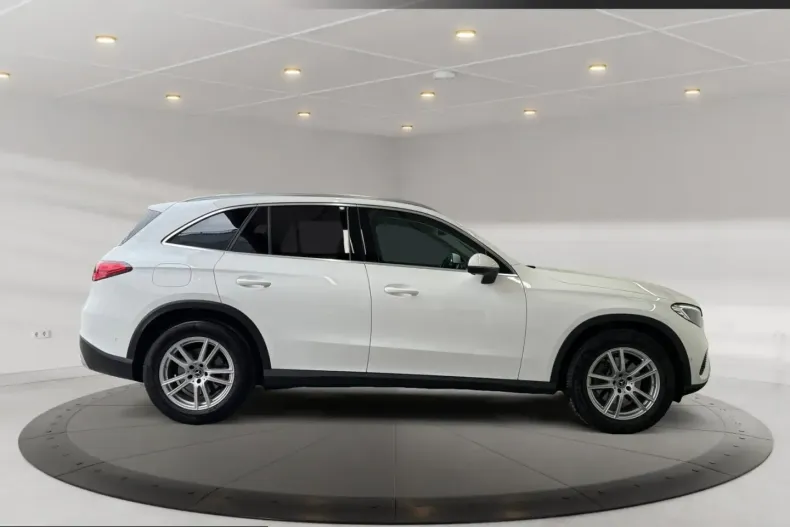 Mercedes-Benz GLC 220 (Clasa GLC) din 2025 cu 11.680 km - oferta MER218639 - foto 5