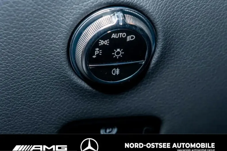 Mercedes-Benz GLC 300 (Clasa GLC) din 2025 cu 10.539 km - oferta MER218641 - foto 13