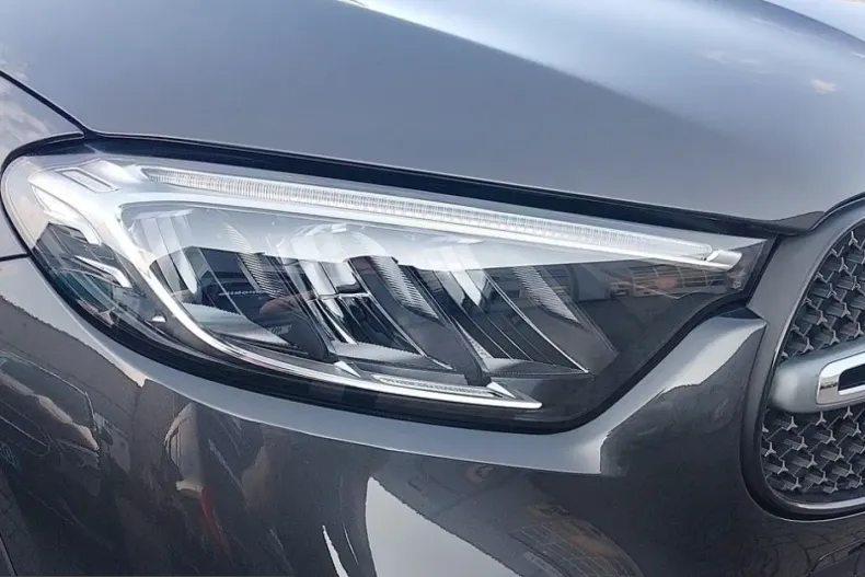 Mercedes-Benz GLC 300 (Clasa GLC) din 2025 cu 11.457 km - oferta MER218643 - foto 11