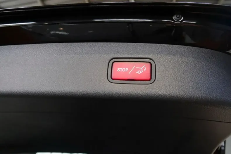 Mercedes-Benz GLC 220 (Clasa GLC) din 2025 cu 11.843 km - oferta MER218655 - foto 12