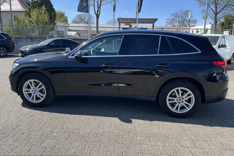 Mercedes-Benz GLC 220 (Clasa GLC) din 2025 cu 35.544 km - oferta MER218660 - foto 2