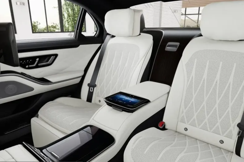 Mercedes-Benz S 63 AMG (Clasa S) din 2024 cu 28.633 km - oferta MER218670 - foto 11