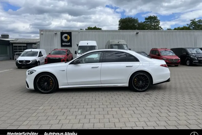 Mercedes-Benz S 63 AMG (Clasa S) din 2024 cu 10.784 km - oferta MER218671 - foto 2