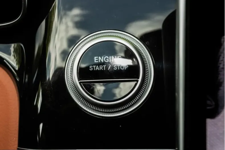 Mercedes-Benz S 63 AMG (Clasa S) din 2025 cu 8.712 km - oferta MER218674 - foto 18