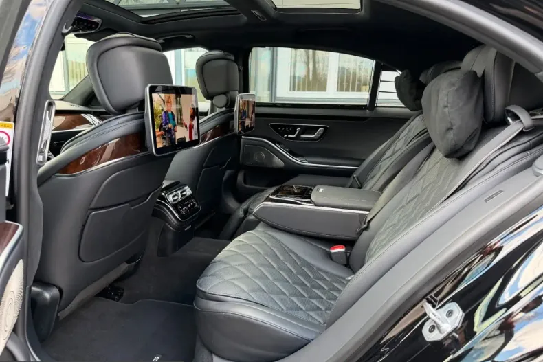 Mercedes-Benz S 580 (Clasa S) din 2024 cu 53.044 km - oferta MER218685 - foto 16